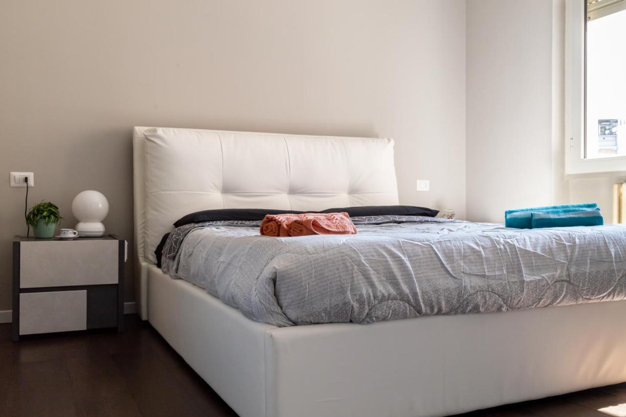 La Preziosa Apartment - By Host4U 帕维亚 外观 照片